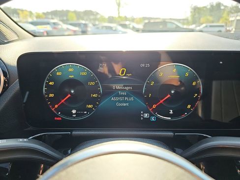 Used 2022 Mercedes-Benz GLA 250 image 24