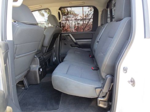 Used 2014 Nissan Titan PRO-4X AWD/4WD image 6