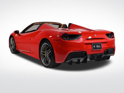 Used 2017 Ferrari 488 Spider image 2