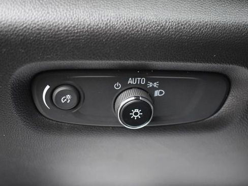 Used 2023 Chevrolet Traverse Premier w/ LPO, Floor Liner Package AWD/4WD image 27