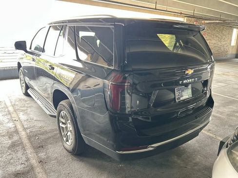 Used 2025 Chevrolet Tahoe LT AWD/4WD image 2