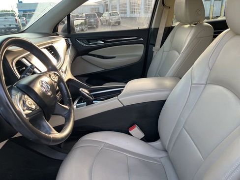 Used 2020 Buick Enclave Essence FWD image 9