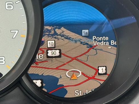 Used 2016 Porsche Macan S image 32