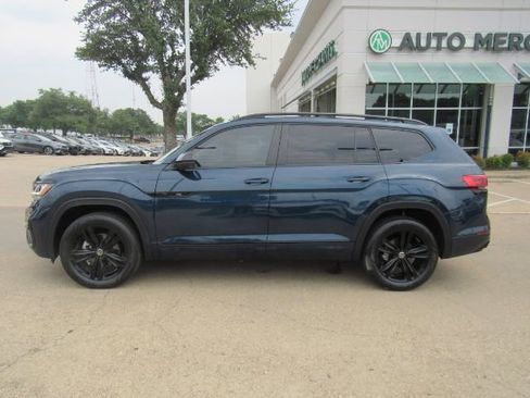 Used 2022 Volkswagen Atlas SEL R-Line image 14