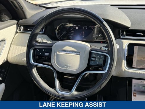 Used 2023 Land Rover Range Rover Velar R-Dynamic S image 17