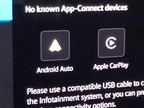 Used 2026 Volkswagen Tiguan S image 3