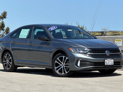 Used 2024 Volkswagen Jetta Sport FWD image 1