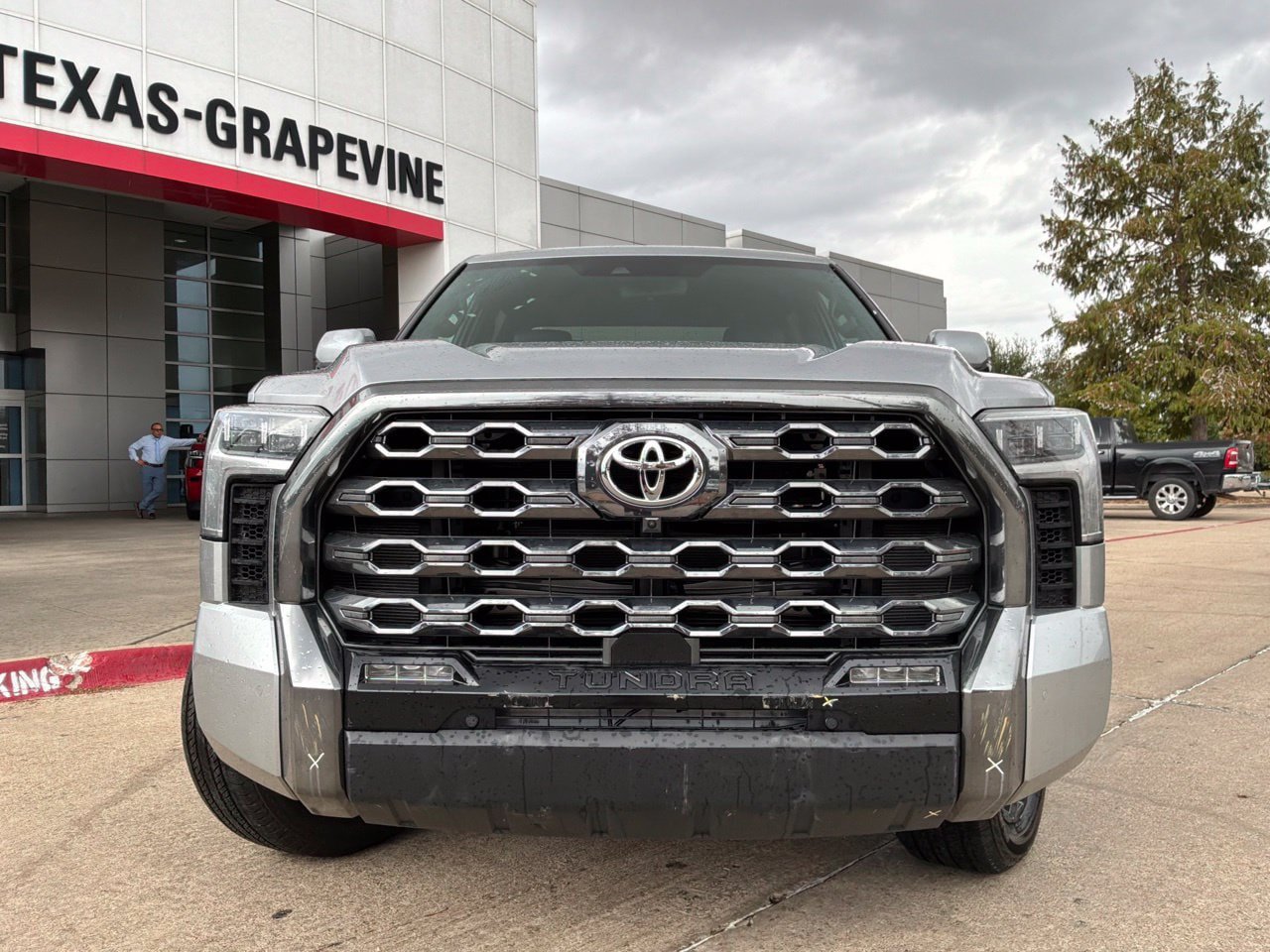 Used 2026 Toyota Tundra Platinum AWD/4WD image 3