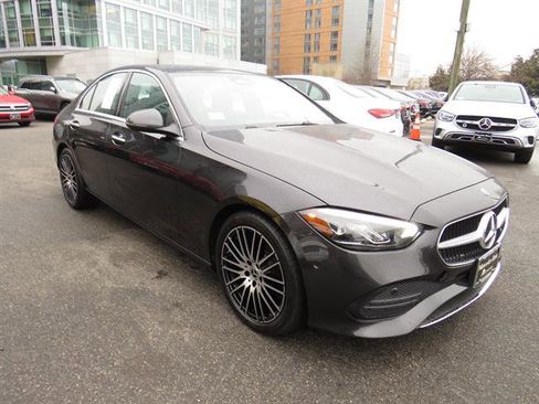 Used 2025 Mercedes-Benz C 300 4MATIC Sedan image 5