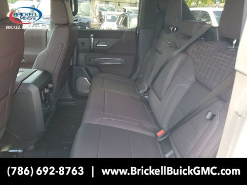 New 2026 GMC Hummer EV 4x4 Crew Cab image 11