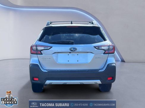 Used 2025 Subaru Outback Limited AWD/4WD image 4
