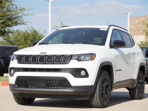 New 2026 Jeep Compass Latitude image 3