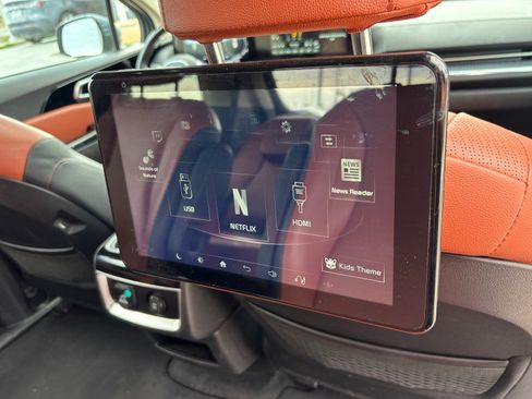 Certified 2022 Kia Carnival SX Prestige FWD image 30