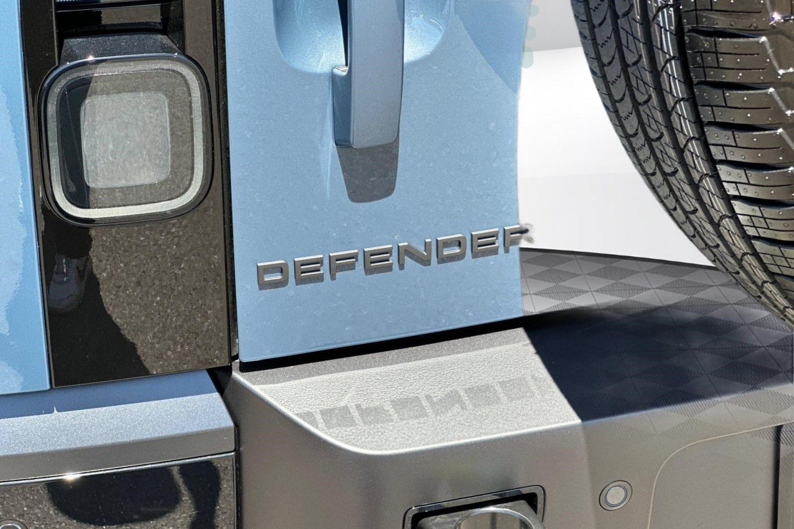 New 2026 Land Rover Defender 110 X-Dynamic SE AWD/4WD image 29