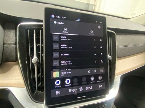 Used 2025 Volvo XC90 B6 Plus AWD/4WD image 20
