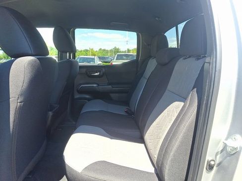 Certified 2023 Toyota Tacoma TRD Off-Road w/ Technology Package AWD/4WD image 10