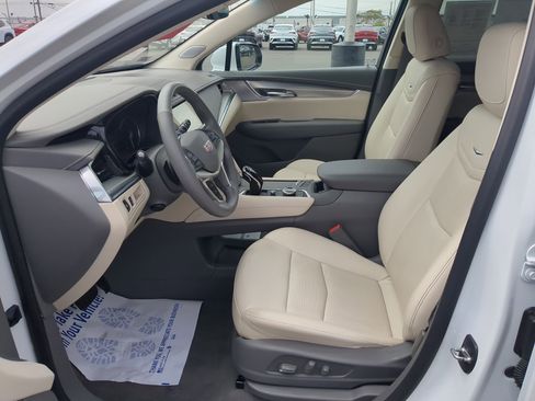 Certified 2023 Cadillac XT5 Premium Luxury AWD/4WD image 19