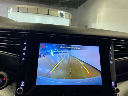 Used 2024 Jeep Wagoneer L Series III w/ Flexible Seating Group image 19