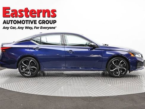 Used 2024 Nissan Altima 2.5 SR FWD image 4