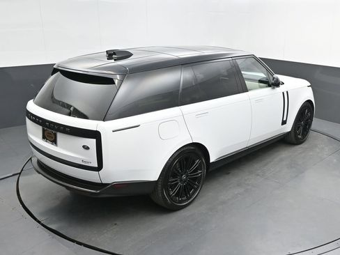 Used 2022 Land Rover Range Rover Long Wheelbase SE AWD/4WD image 39