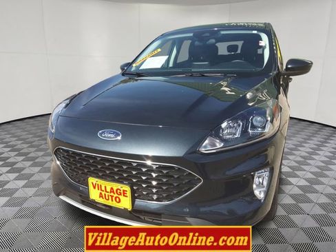Used 2022 Ford Escape SEL image 17