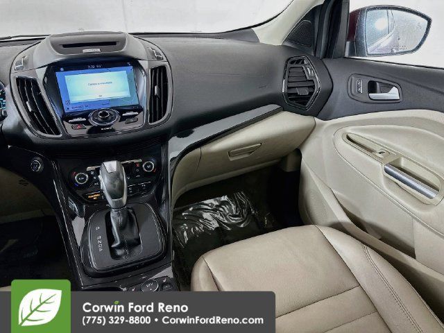 Used 2016 Ford Escape Titanium w/ Equipment Group 301A AWD/4WD image 27