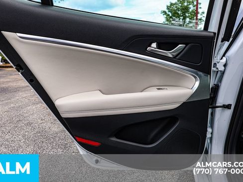 Used 2025 Genesis G70 2.5T AWD/4WD image 49