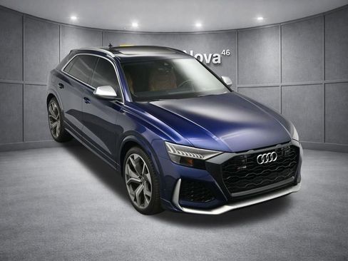 Used 2022 Audi RS Q8 w/ Luxury Package image 52