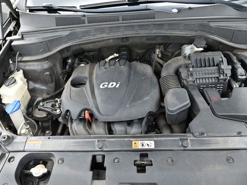 Used 2013 Hyundai Santa Fe Sport FWD image 32