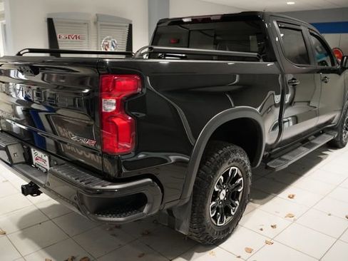 Used 2024 Chevrolet Silverado 1500 ZR2 image 8