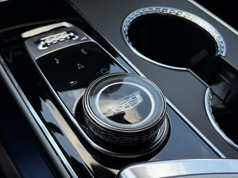 Used 2024 Cadillac Lyriq Luxury RWD image 20