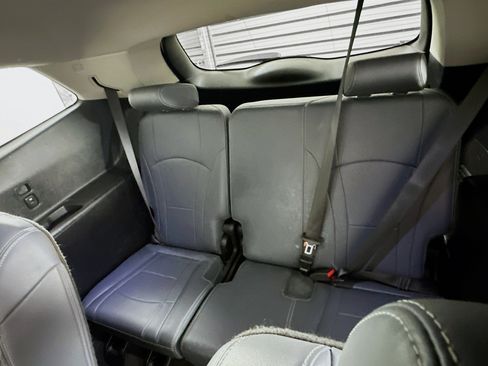 Used 2020 Buick Enclave Essence FWD image 28