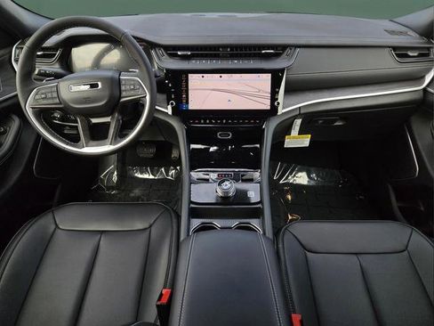 New 2026 Jeep Grand Cherokee Limited w/ Limited Altitude Package RWD image 19