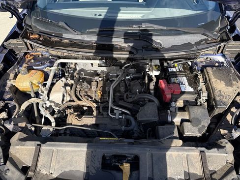 Used 2021 Nissan Rogue SV image 26