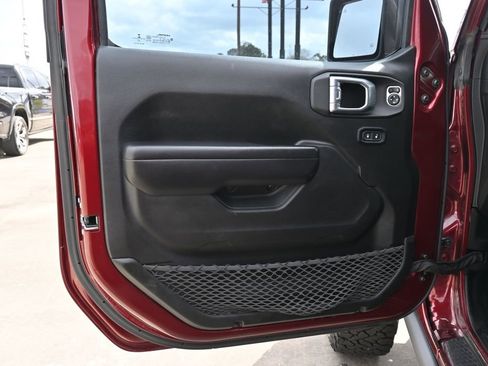 Used 2021 Jeep Wrangler Unlimited Islander image 17
