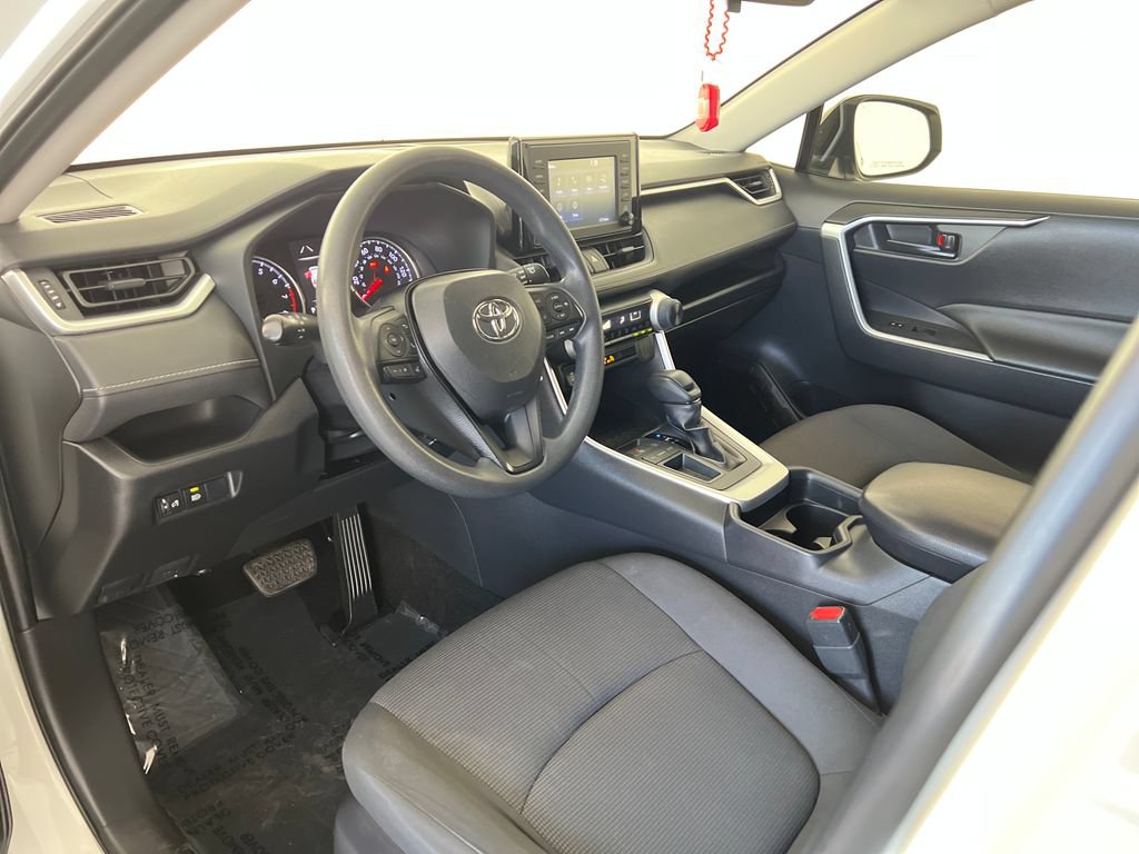 Used 2019 Toyota RAV4 LE w/ Carpet Mat Package FWD image 19