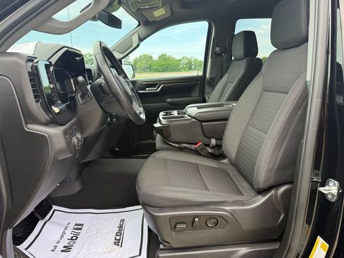 Used 2023 Chevrolet Silverado 1500 RST AWD/4WD image 26
