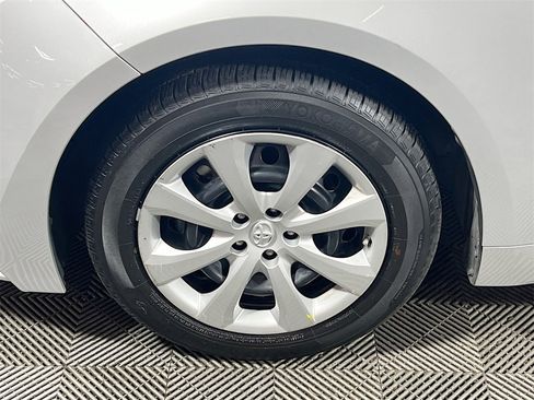 Certified 2021 Toyota Corolla LE image 27