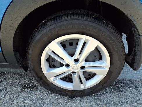 Certified 2025 Nissan Kicks Play S FWD image 22