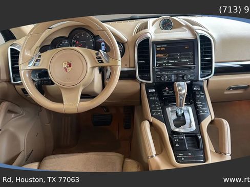 Used 2014 Porsche Cayenne AWD/4WD image 36