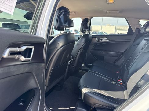 Used 2023 Kia Sportage EX FWD image 29