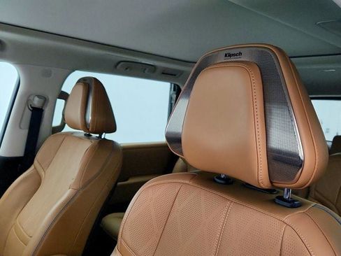 Used 2025 INFINITI QX80 Sensory image 21