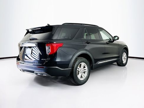 Used 2023 Ford Explorer XLT w/ Equipment Group 202A image 9