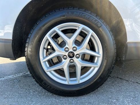 Used 2023 Ford Edge SEL image 14