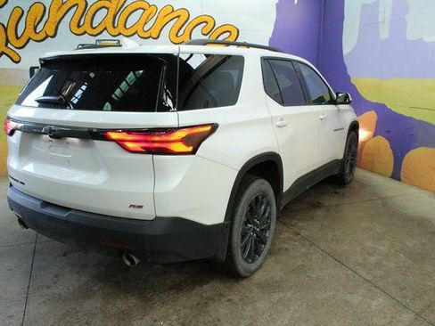 Used 2022 Chevrolet Traverse RS image 8