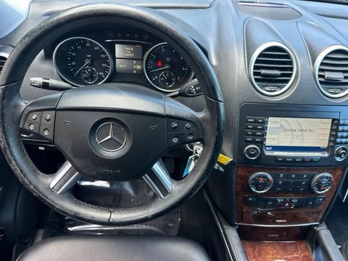Used 2008 Mercedes-Benz ML 550 4MATIC image 29