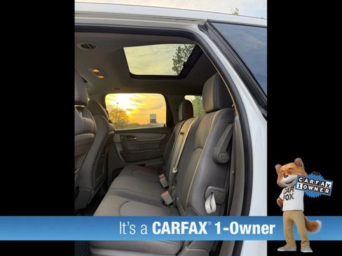 Used 2016 Chevrolet Traverse LT w/ Style and Technology Package FWD image 16