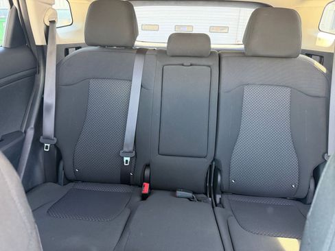 Used 2025 Kia Sportage LX FWD image 33