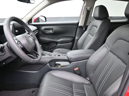 Certified 2025 Honda HR-V EX-L image 27