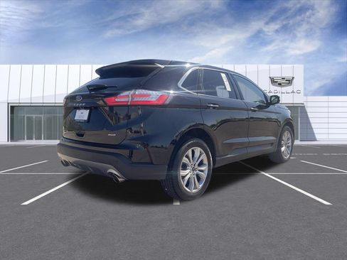 Used 2024 Ford Edge Titanium AWD/4WD image 8